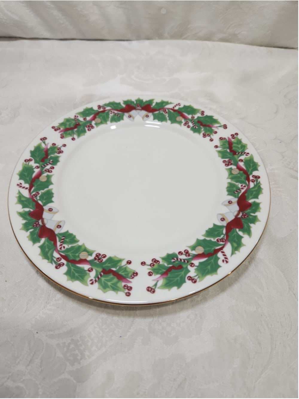 Sango Christmas Holly #8415,saucer 7.5in., EUC, Replacement